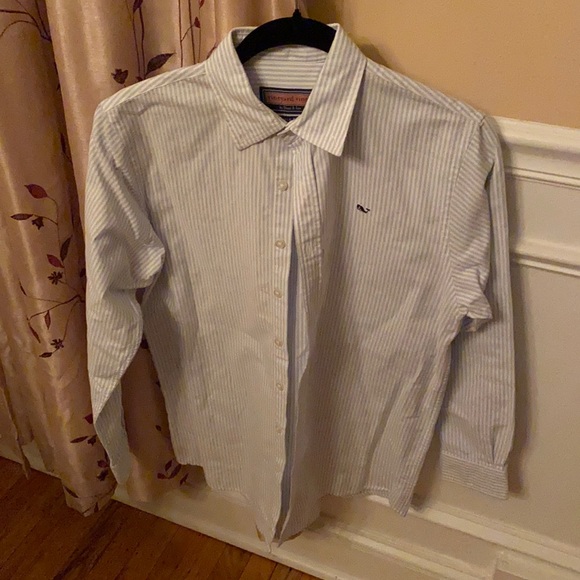 Vineyard Vines button down shirt - Picture 1 of 2